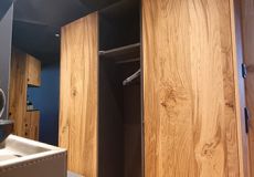 Zimmer Garderobe (2).jpg